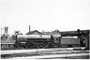 c.1945 - loco SAR 629 modified front in platform - also fitted with a steam supply pipe for an experimental pilot valve for automatic steam supply to the cylinders whilst drifting