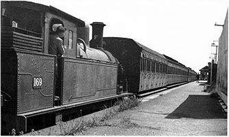 1954 - loco SAR F169 Royal visit - Port Line - Ralph Skewes
